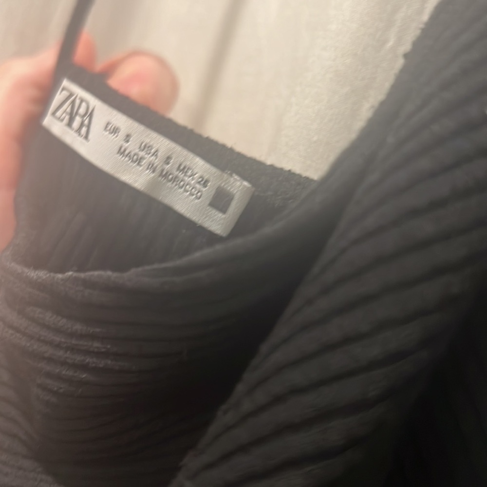 Zara - "Basic Halter Dress" - image 4